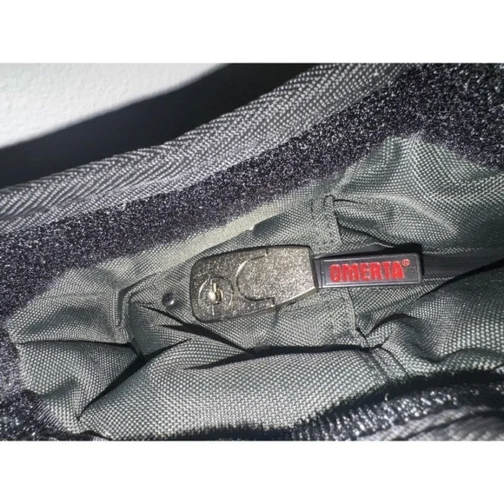 The Convoy Smell Proof Tote with Lock From Dime Bags-Green NWT